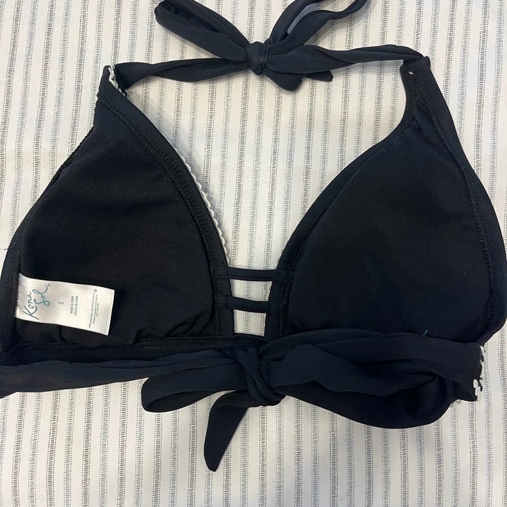 𝙏𝙖𝙧𝙜𝙚𝙩 𝙗𝙖𝙩𝙝𝙞𝙣𝙜 𝙨𝙪𝙞𝙩 𝙩𝙤𝙥 - Picture 3 of 3